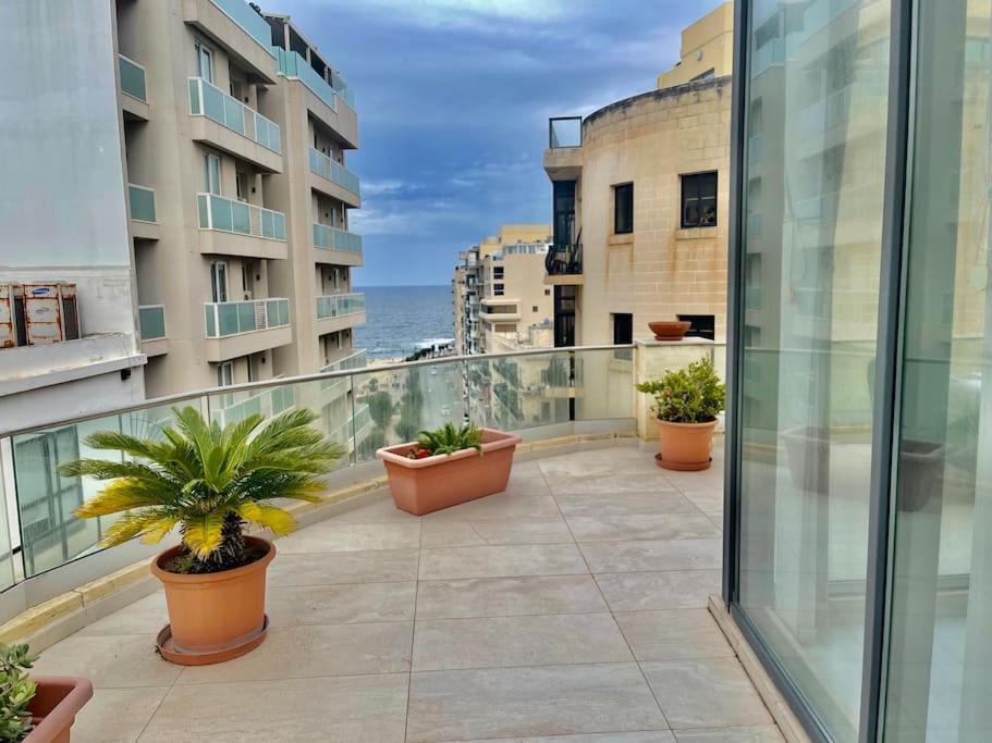 Sea View Penthouse In Tas-Sliema Leilighet Eksteriør bilde