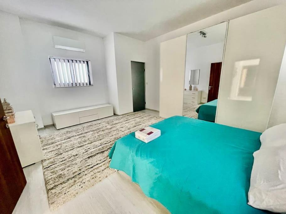 Sea View Penthouse In Tas-Sliema Leilighet Eksteriør bilde