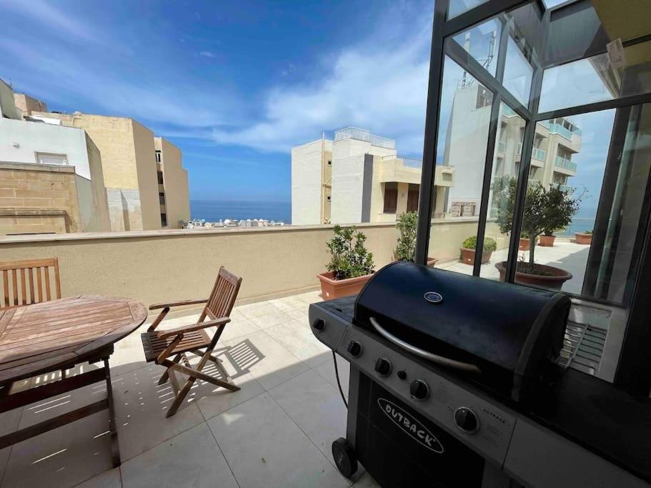 Sea View Penthouse In Tas-Sliema Leilighet Eksteriør bilde